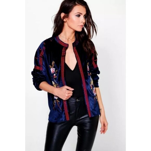 Boohoo Ella Embroidered Velvet Open Front Jacket Women's M/L Navy Red Floral Boh - Picture 1 of 12